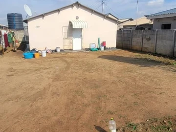Spacious 4-Bedroom Family Home for Sale in Budiriro CABS, Harare