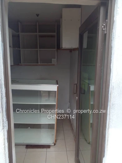 Avenues Tuckshop/ Cosmetics Shop To Let