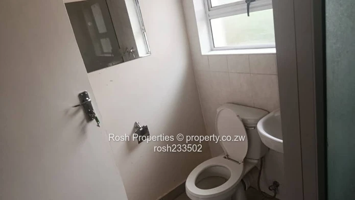 Greendale 2-Bed Garden Flat - Private Garden