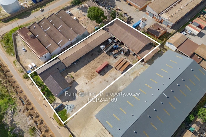 Versatile Industrial Property on 4946sqm
