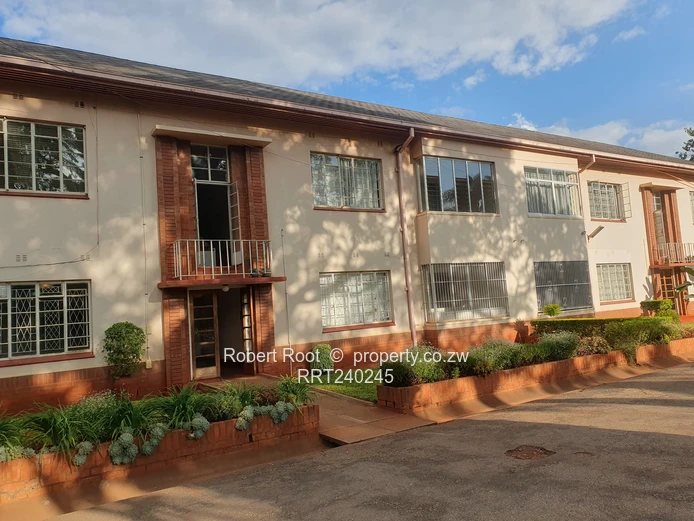 Charming 2 Bed Flat in Avondale