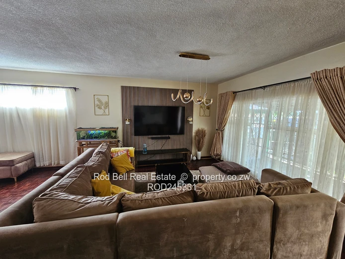 Semi-detached 3-bedroom, duplex garden Flat