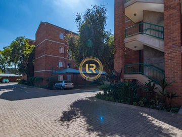 2 Bedroom Flat & Apartment