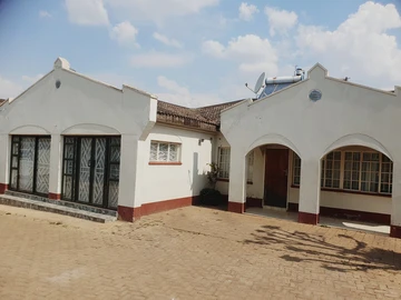 3 Bedroom Garden Flat