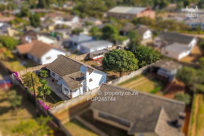 Charming Family Home Cranborne