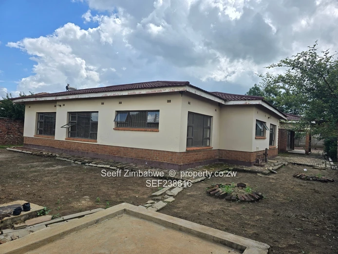 House for sale in Fairview