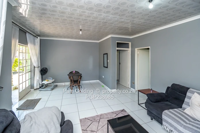 House with seperate cottage - Ideal for Rental Income