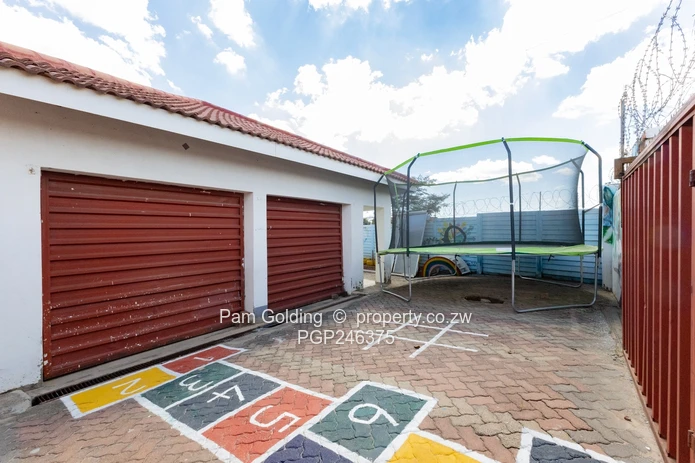 4 Bedroom House For Sale In Chipukutu, Ruwa (Sole Mandate)