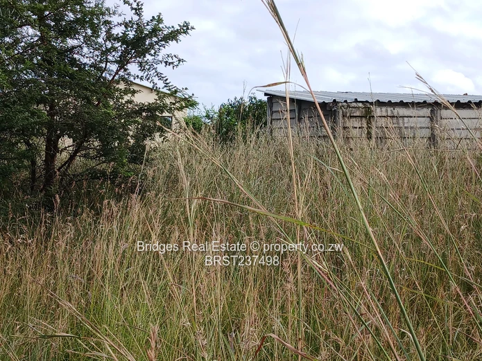 Fast establishing suburb in Gweru North! (Sole Mandate)