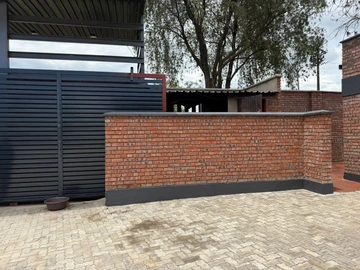 3 Bedroom Flat & Apartment