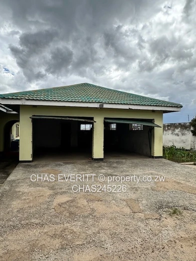 Bloomingdale 6-Bed Home