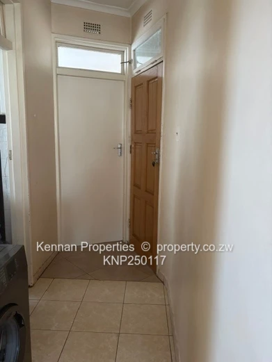 Neat 2 bedroomed flat available in Avenues Harare CBD