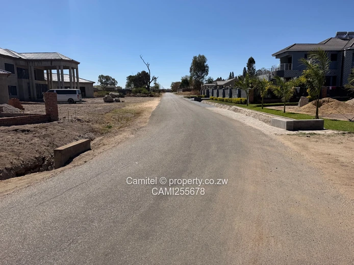 Prime 2100m2 Arlington Stand with Deeds,Tarred Roads, Access Control