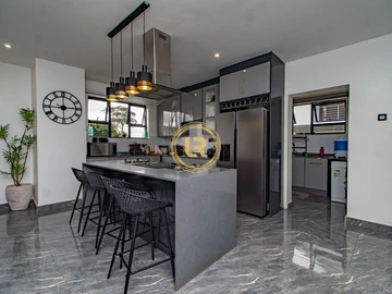 4 Bedroom Townhouse Complex