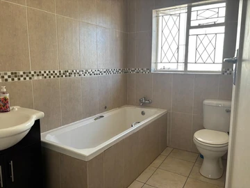 2 Bedroom Garden Flat