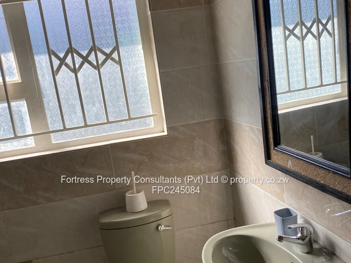 Spacious 5-Bedroom Family Home for Rent – New Marimba Park ?