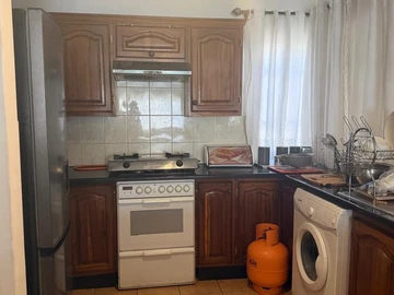 3 Bedroom Flat & Apartment