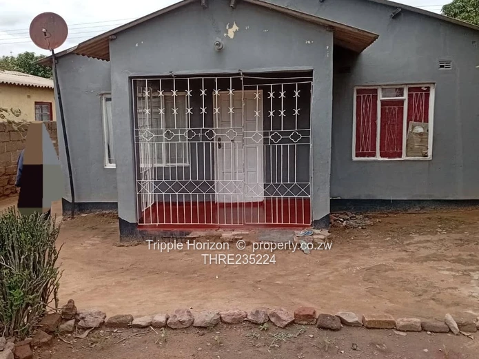 House for sale in kwekwe shirichena rutendo 