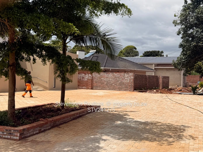 Modern and Luxurious Townhouses