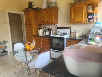 3 Bedroom Flat & Apartment