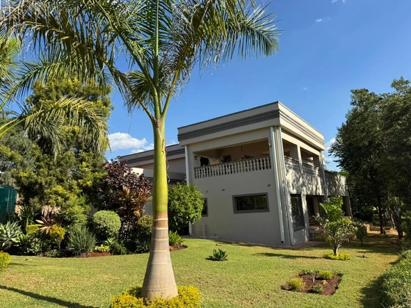 6 Bedroom House