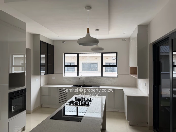 4beds all en-suite ,borehole,swimming pool sitting on 540sqm and title deed