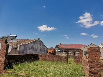 4 Bedroom Garden Flat