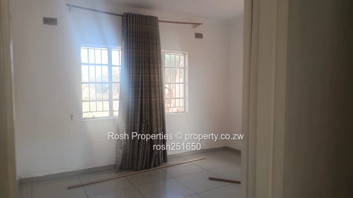Charming 3-Bed Cottage to Let — Borehole & Solar