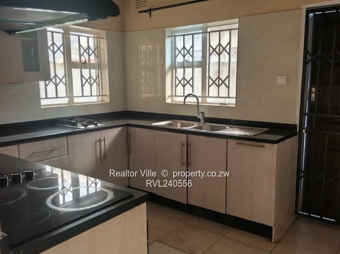 3 bedroomed house to let (Sole Mandate)