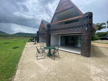 Serene Lakeside Retreat: Fully Furnished Duplex Chalets at Lake Chivero