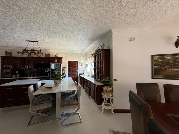 5 Bedroom House