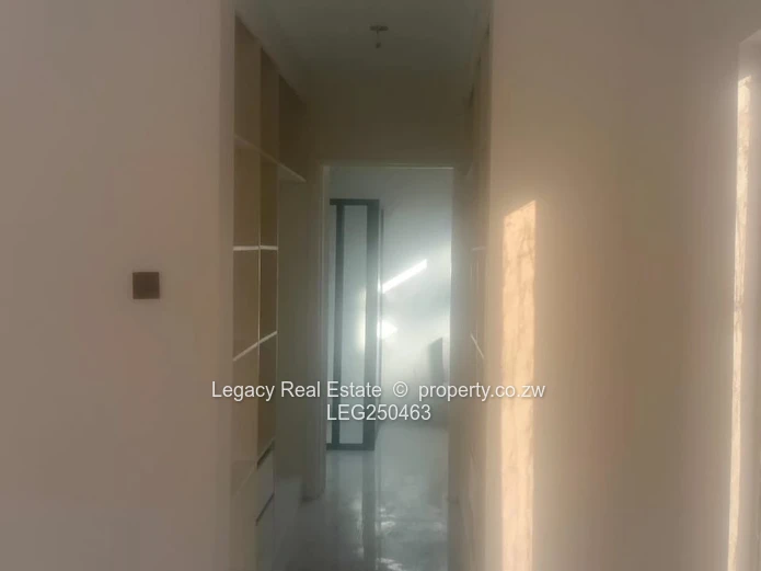 Contemporary 3-Bedroom Home With Premium Finishes,Move Into This Charming Avonlea Garden Flat Today