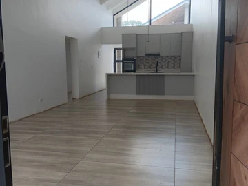 3 Bedroom Flat & Apartment