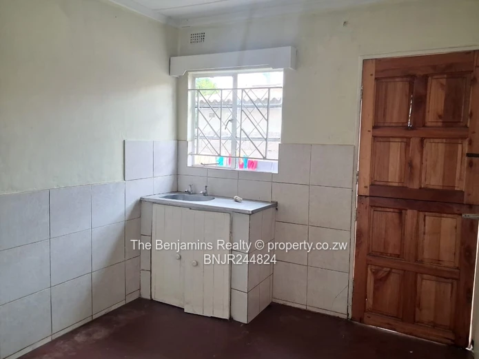 Budiriro 4 – Neat Home for Sale