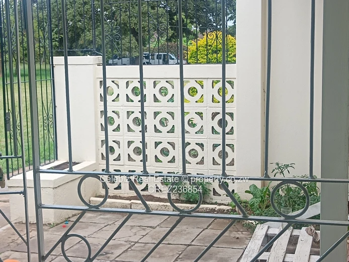 Chadcombe garden flat to rent