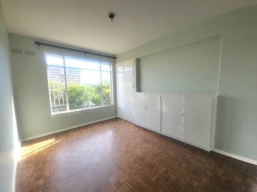 Flat & Apartment