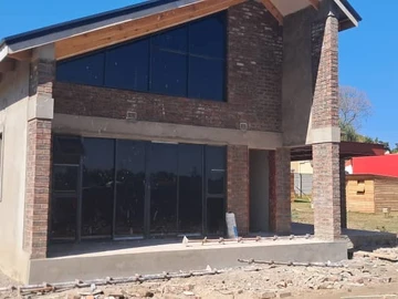 7-Bedroom Garden Flat in Chisipite, Harare North with Borehole