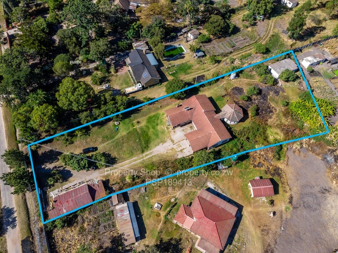 8-Bedroom Family Home for Sale in Hatfield, Harare with Borehole, 3617m²