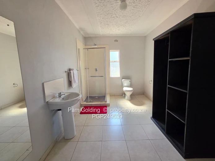 Discover this remarkable 7-bedroom BnB (Sole Mandate)