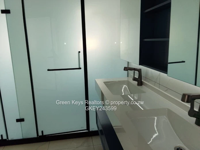 Pomona Townhouse Complex 