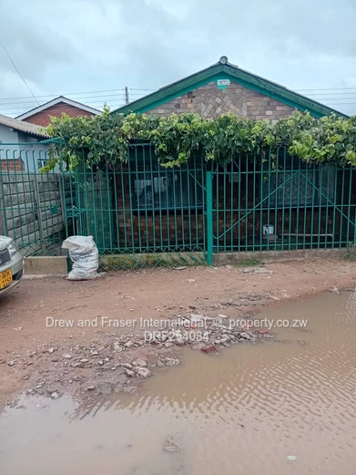 5-Bed Gated Chitungwiza Unit A extension $40k