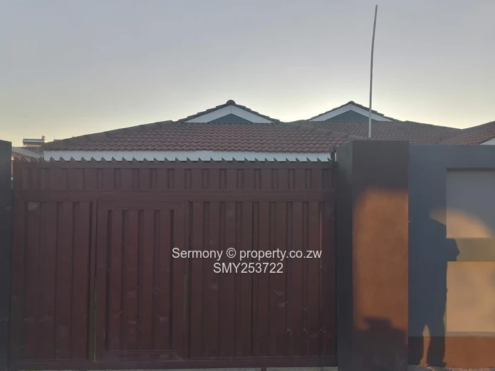 Massive Residential Property In Chipukutu Up For Grabs, 