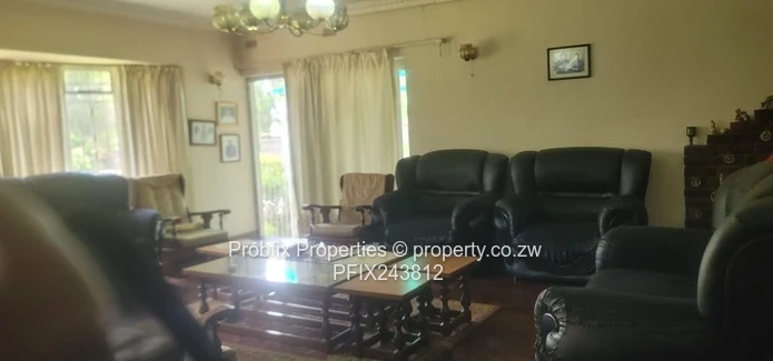  Spacious Family Home with Guest Wing & Cottage | Hatfield North