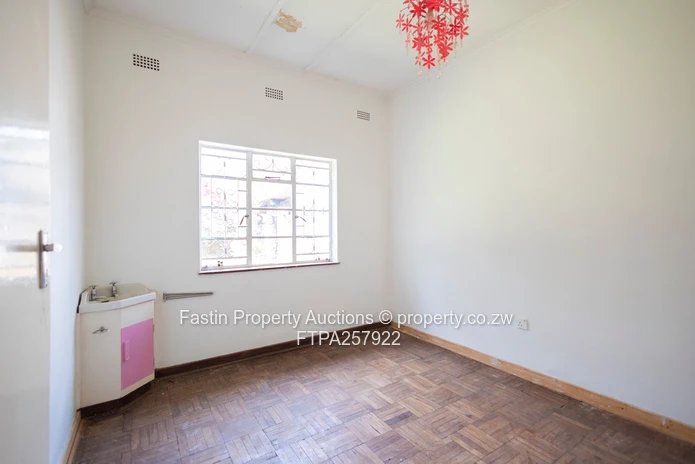 Prime Property for redevelopment - ONLINE AUCTION