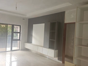 3 Bedroom Flat & Apartment