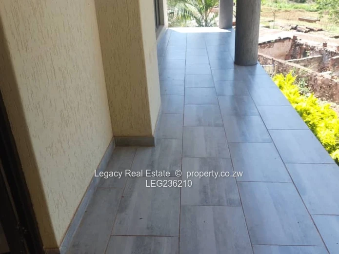 Prestigious Glen Lorne Residence on 2,000m² Stand,Exceptional Luxury Home with Multiple Ensuites