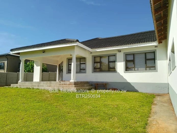 House to rent in Brookview (Sole Mandate)