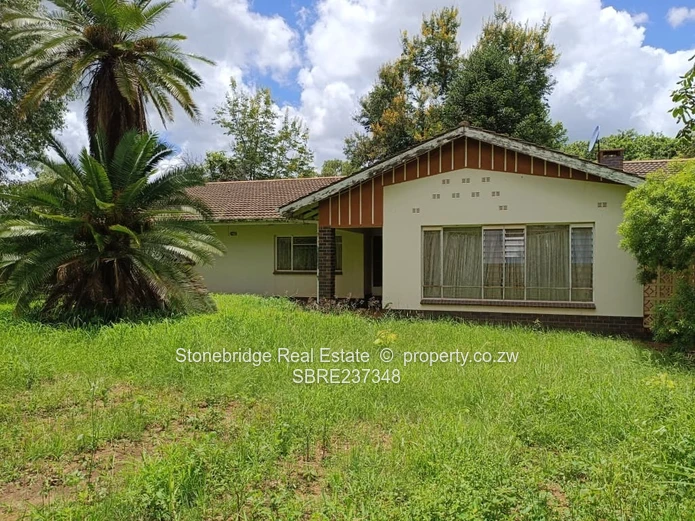 4 Bedroomed house in Mashumavale, kadoma for sale