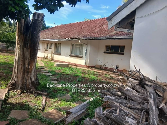 Kumalo 4-Bed House on 2500m² with Pool & Borehole