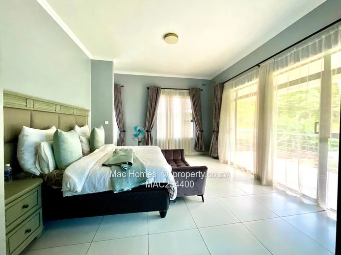 Luxury Villa for sale in Carrick Creagh Estate